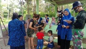 Pos Kamling Hasil Pembangunan TMMD Sudah Di Manfaatkan Warga Kampung Leuwi Buleud
