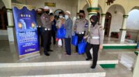 Polantas Berkah Ramadan : Samsat Kelapa Dua Menggelar Bhakti Sosial Membersihkan Masjid Nurul Iman
