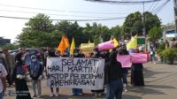 Korps PMII Putri Gelar Aksi Depan Polres Kota Bekasi