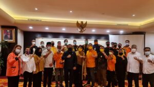 Mewakili Kota Bekasi, H. Zainul Miftah Kawal Ketum Dave PPK Kosgoro 1957 Bersilaturahmi Ke Jawa Timur