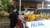 POLSEK CIKANDE SITA RATUSAN BOTOL MIRAS SEJAK JANUARI 2021