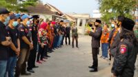 Cinta dan Sayang Kepada Masyarakat, 4 Ormas Bergabung Bagikan Takjil dan Masker di Perempatan Cisoka