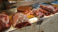 Jelang HBKN, Pemkot Bekasi Monitoring Penjualan Daging Potong dan Olahan Diberbagai Tempat Penjualan