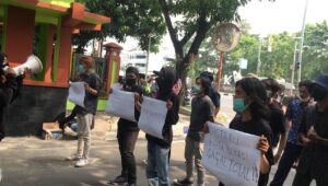 Kecewa Dengan Kinerja Distaru Kota Bekasi Mahasiswa Minta Kepala Dinas Mundur Dari Jabatan