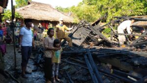 Diduga Korsleting Listrik,Rumah Warga Di Banjarsari Hangus Terbakar