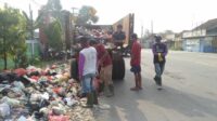 Acep Eman Kepala Desa Cikande Dukung Upaya Camat Jayanti Dalam Menjaga Kebersihan Lingkungan