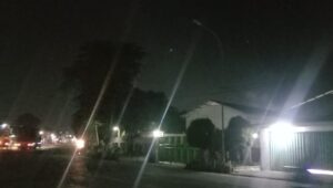 Lampu PJU di Jalan Raya Tangerang – Serang Tak Nyala, Jalan Gelap Gulita