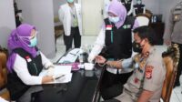 Polda Banten Luncurkan “Vaksinasi Dijajapkeun Ka Bumi”