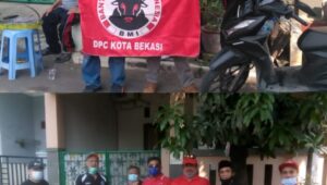 Peduli Penyebaran Aedes Aegypti, Ranting Harapan Baru PDIP Kota Bekasi Melakukan Voging