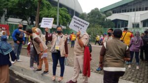 HARI INI 4000 VAKSIN TERSAMPAIKAN KE WARGA TIM WILAYAH 1 DI STADION PATRIOT CANDRABHAGA KOTA BEKASI