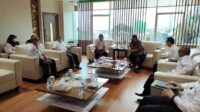 WALIKOTA BEKASI BERTEMU KEPALA BPKP PUSAT KONSULTASIKAN ANGGARAN RSUD CAM KOTA BEKASI