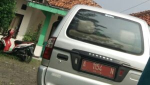 Aktivis Bentar Kritisi Mobil Inventaris Camat DiLebak Yang Mati Pajak