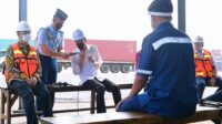 Sopir Kontainer Ngeluh Banyak Di Ganggu Preman Di Jalan, Jokowi Telpon Kapolri