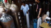 Polisi Akan Tindak Tegas Penimbun Tabung Gas Oksigen