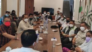 Ada  Apa Dengan ICW Yang Membuat Gaduh Ditengah Kepedulian HKTI Membantu Menangani Covid-19