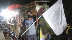 PPKM Level 4 Pedagang Di Rangkasbitung Nyerah Kibarkan Bendera Putih