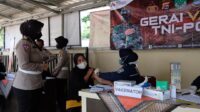 Sukseskan Program Pemerintah, Satlantas Polresta Tangerang Gelar Vaksinasi bagi Pemohon SIM