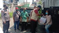 SMSI Bekasi Raya Bagikan 100 Paket Sembako dan Uang Tunai Untuk Warga Terdampak Covid-19