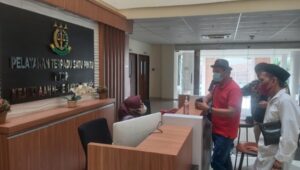 Di Duga Rugi Milyaran Rupiah, IKA, PMII dan GP Ansor Kota Bekasi Geruduk Kejari Bekasi