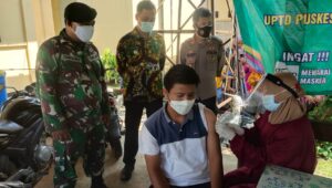 Ciptakan Herd Imunity  Polres Lebak Lakukan Vaksinasi Kepada Warga Di Tiga Tempat