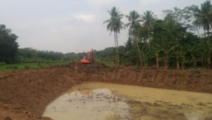 Pembuatan Embung Di Cilangkap Bantu Para Petani