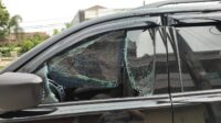 Sedang Solat Jumat Mobil Anggota LSM Geram Jadi Korban Pencurian Pecah Kaca di Bojong Cikupa