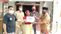 Cair Tiga Bulan, Desa Kandawati Bagikan BLT – DD Ke 96 KPM