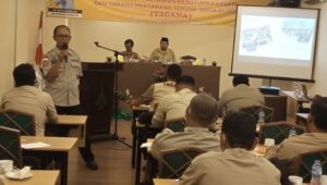 DINSOS ADAKAN PENYULUHAN & PELATIHAN SARPRAS KEPADA TAGANA KAB BEKASI