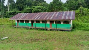 Enam Tahun Di Biarkan, Masyarakat Meminta SD YPK Omega Sabun Di Maybrat Di  Gunakan Kembali Dalam Proses Belajar Mengajar