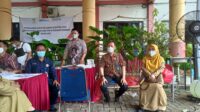 Penyaluran Tahap Kedua Bantuan Sosial Non Tunai Bagi 270 PKM Di Kantor Camat Bojongsari