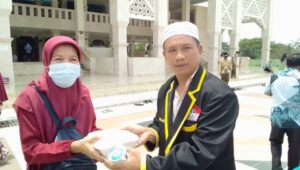 Alibaba Berbagi Jumat Berkah di Masjid Al Amjad  Kab. Tangerang