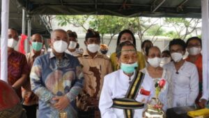 Walikota Bekasi Hadiri Peletakan Batu Pertama Pembangunan Gedung Pasraman dan Serbaguna Pura Agung Tirta Bhuana