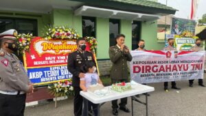 Markas Kodim 0603 Lebak Di Gerudug Pasukan Coklat Dari Polres Lebak Pagi Tadii