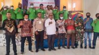 Sekda Dance Nauw Melantik Pengurus Ojek Kabupaten Sorong Selatan