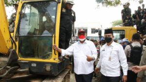 Wabup Serang Pimpin Langsung Pembongkaran Tujuh Bangunan THM