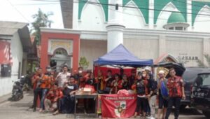 PEMUDA PANCASILA CILEDUG LAKUKAN KEGIATAN SEDEKAH JUMAT BERBAGI