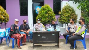 Polsek Cikupa Polresta Tangerang Giat Vaksinasi Presisi Diwilayah Kelurahan Bunder