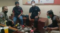 Humas Polsek Kresek Mengajak Insan Pers Ngopi Bersama