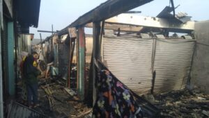 Pasar Gembong Balaraja Terbakar, Hampir Separuh Musnah Pedagang Merugi Ratusan Juta