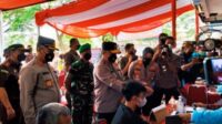 Tinjau Vaksinasi Massal, CAMAT TAMSEL DAMPINGI KAPOLDA METRO JAYA