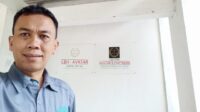 Mengingat Sejarah, Iluni Bersama Komite SMKN 4 Restorasi Tugu Jam