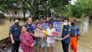 Gelar Baksos, AMPI Kabupaten Serang Salurkan Bantuan untuk Korban Terdampak Banjir