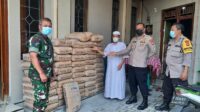 Aksi Sosial Polsek Kalideres Salurkan Bantuan Mushola Assyukriyah