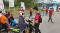 SAT RESKRIM POLRES SORONG SELATAN BERBAGI TAKJIL DI JALANAN