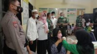 Koramil 05 /Balaraja Kodim 0510/Tigaraksa  Gelar Vaksinasi ketiga Booster di Desa Sukamulya