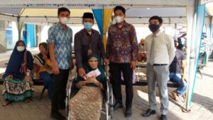 Pemdes Gembong Balaraja Salurkan BLT DD Ke 180 Warga Miskin Melalui Bank BJB