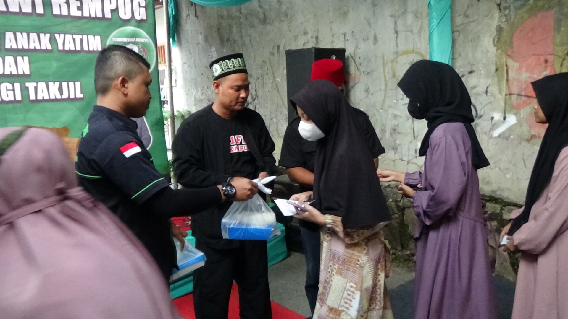 FBR Gardu 0339 Jurbar Kota Tangsel Berbagi Santunan
