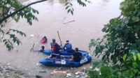 Bocah Tenggelam Di Sungai Cidurian Masih Dalam Pencairan Tim SAR