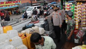 Kapolresta Tangerang Datangi Distributor Minyak Goreng CV Berkah Jaya Di Cikupa