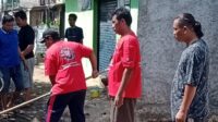 Peduli Lingkungan, Ormas PBB RJM Kerja Bakti Bersihkan Sampah Dan Perbaiki Jalan Berlobang